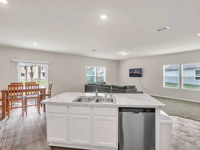 339 Albacete Rd — Photo 3