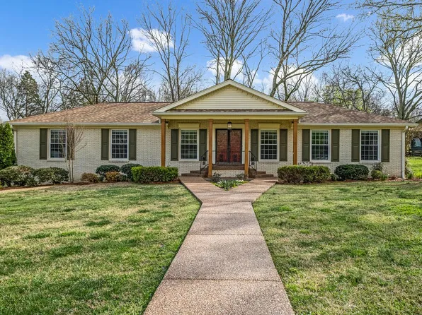 145 Karen Dr, Mount Juliet, TN 37122