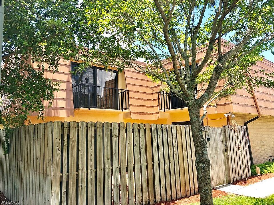 2nd image of 1727 Park Meadows Dr APT 1