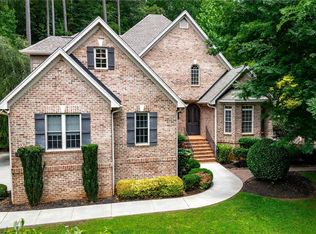 518 Heron Cove Cir, Seneca, SC 29672