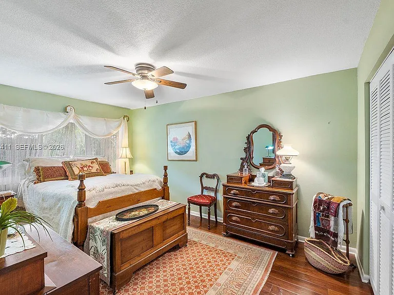 4905 SW 71st Pl — Photo 28