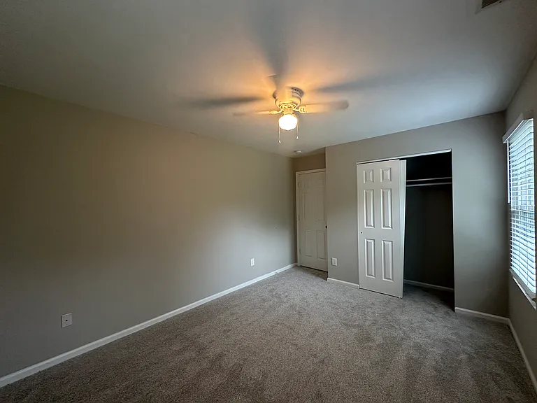 1840 Laurel Oak Ln — Photo 21