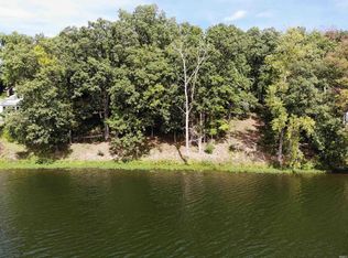 9475 E Promontory Point Dr, Syracuse, IN 46567