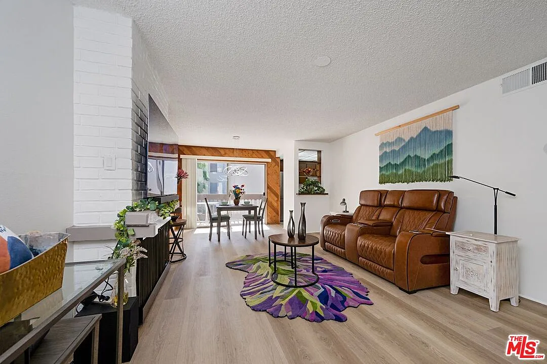 1 bed, 1.0 bath, 730 sqft, $2,900 — Photo 1
