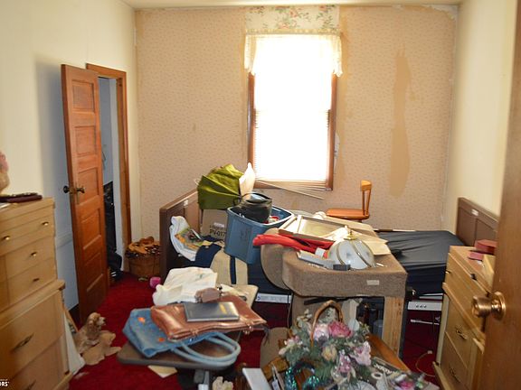 4th image of 106 1st Ave