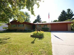 3055 Winston Dr, Saginaw, MI 48603