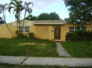 6525 W 8th Ct, Hialeah, FL 33012