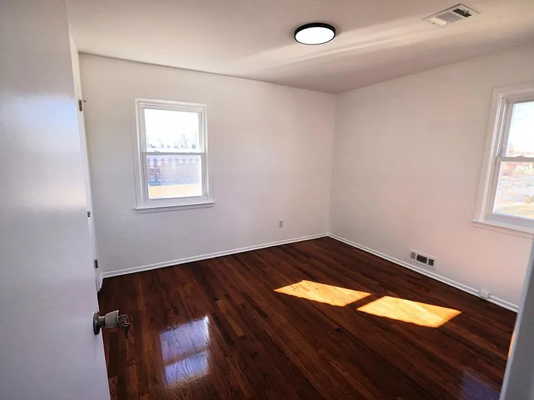 710 Arnold Pl #2 — Photo 6