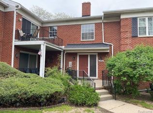 27690 E Echo Valley UNIT 124, Farmington Hills, MI 48334