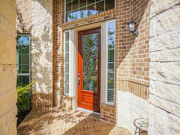2nd image of 25731 Kearsley Dr