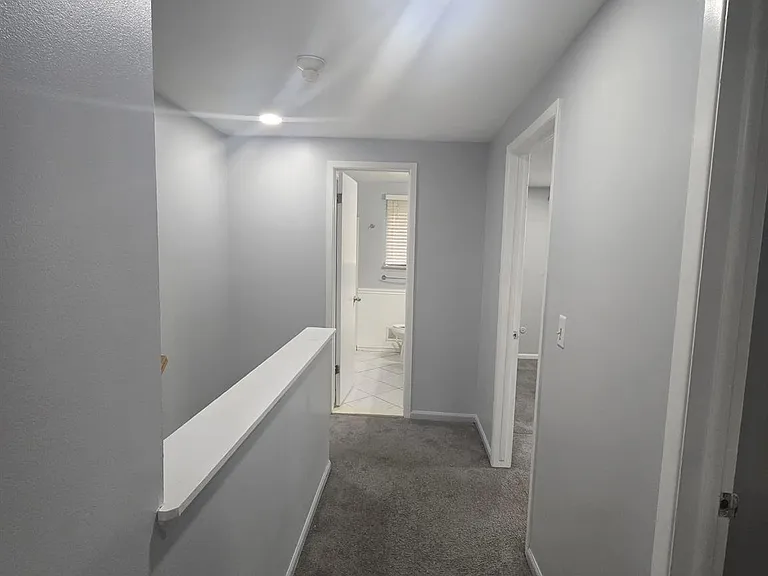 8410 Hickory Dr — Photo 12