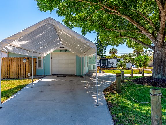 Carport plus garage