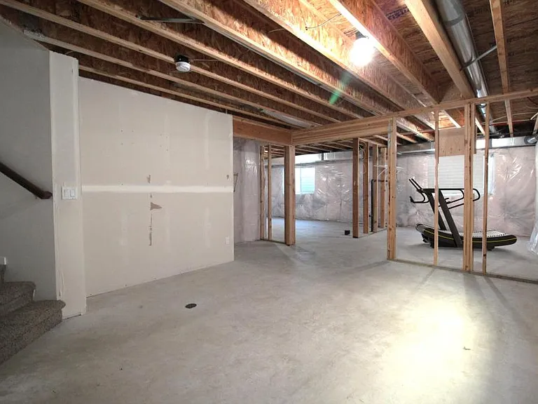 2551 W Sorbonne Dr — Photo 18