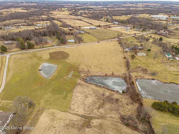 4th image of 4316 Lagrange Rd