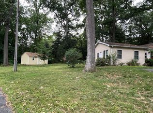 7 Lehoy Forest Dr, Leola, PA 17540