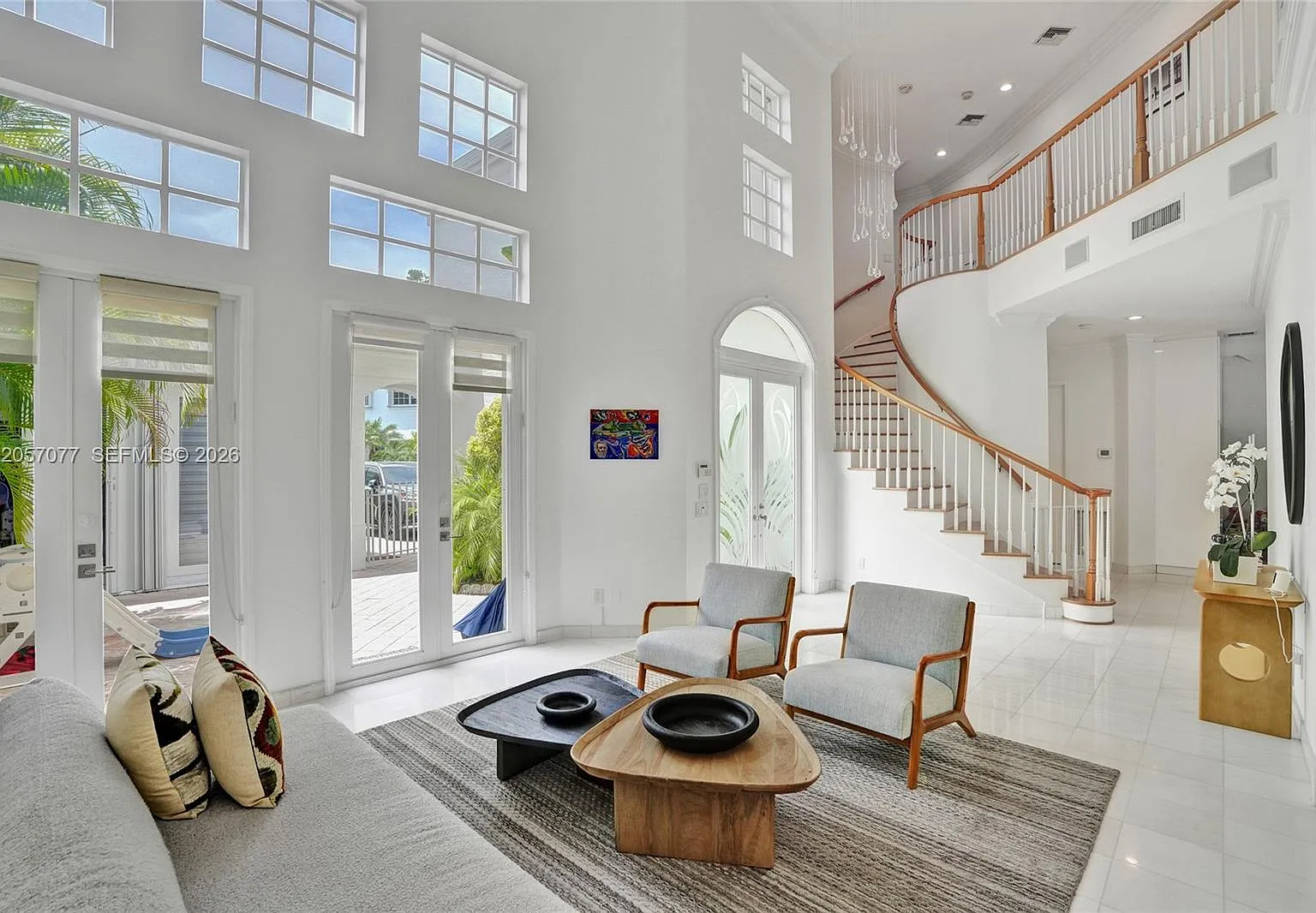 Aventura Estates — Photo 2