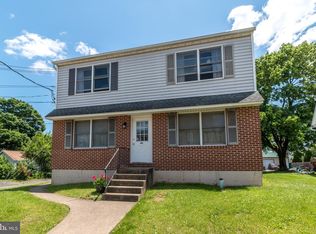 214 E 6th St, Red Hill, PA 18076