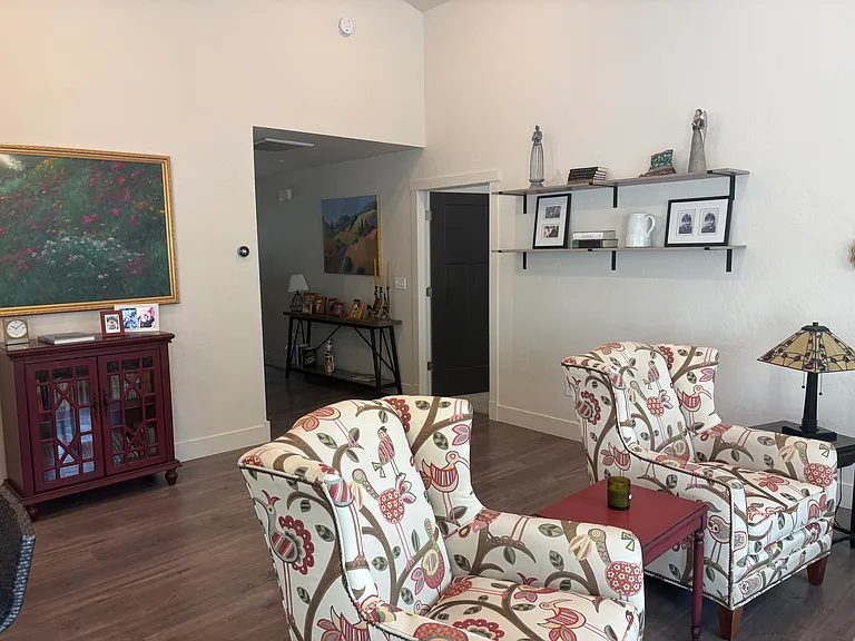 1515 Poplar St — Photo 9
