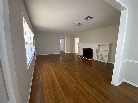 5th image of 8920 Darby Ave