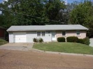 515 Weyland Rd, Boonville, MO 65233