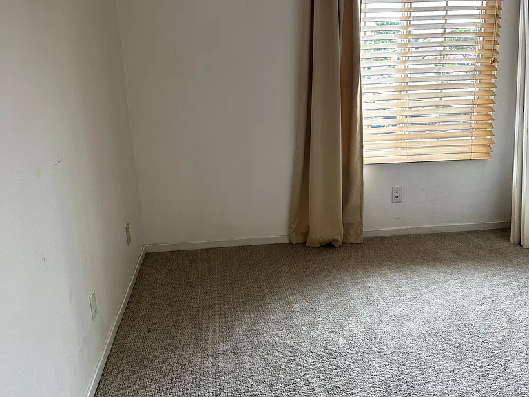 328 Streamwood — Photo 7