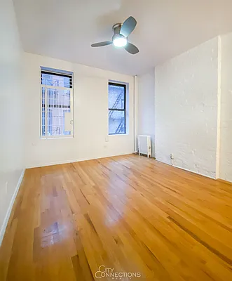 Rented by City Connections Realty | media 8