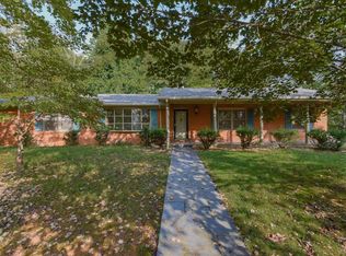 5937 Brethren Rd, Roanoke, VA 24014