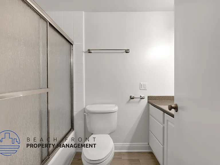 740 W 24th St. — Photo 6