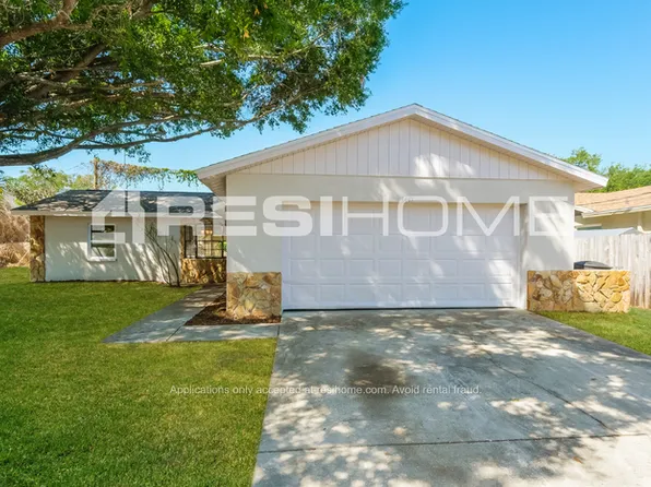 4445 Elkcam Blvd SE, Saint Petersburg, FL 33705