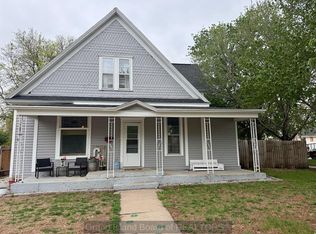 804 F Ave, Central City, NE 68826
