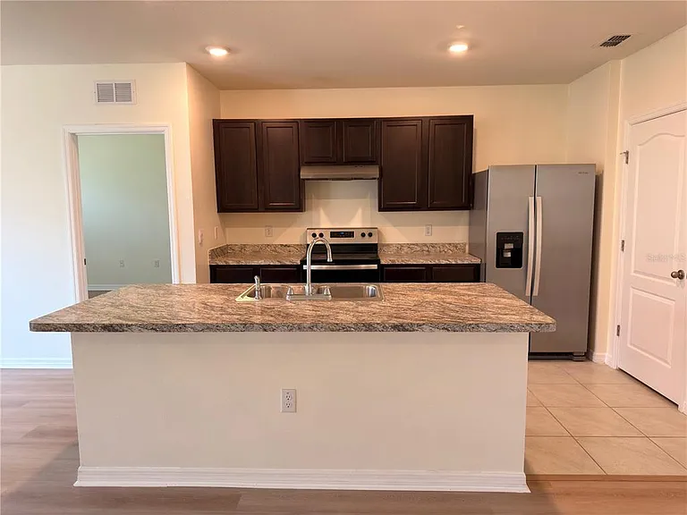 308 Sofia Ln — Photo 5