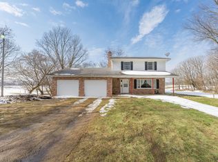 10798 Pleasant Lake Rd, Delton, MI 49046
