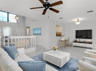 363 W Camino Real APT 4, Boca Raton, FL 33432