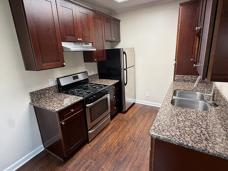 4125 Iowa St #5 — Photo 4