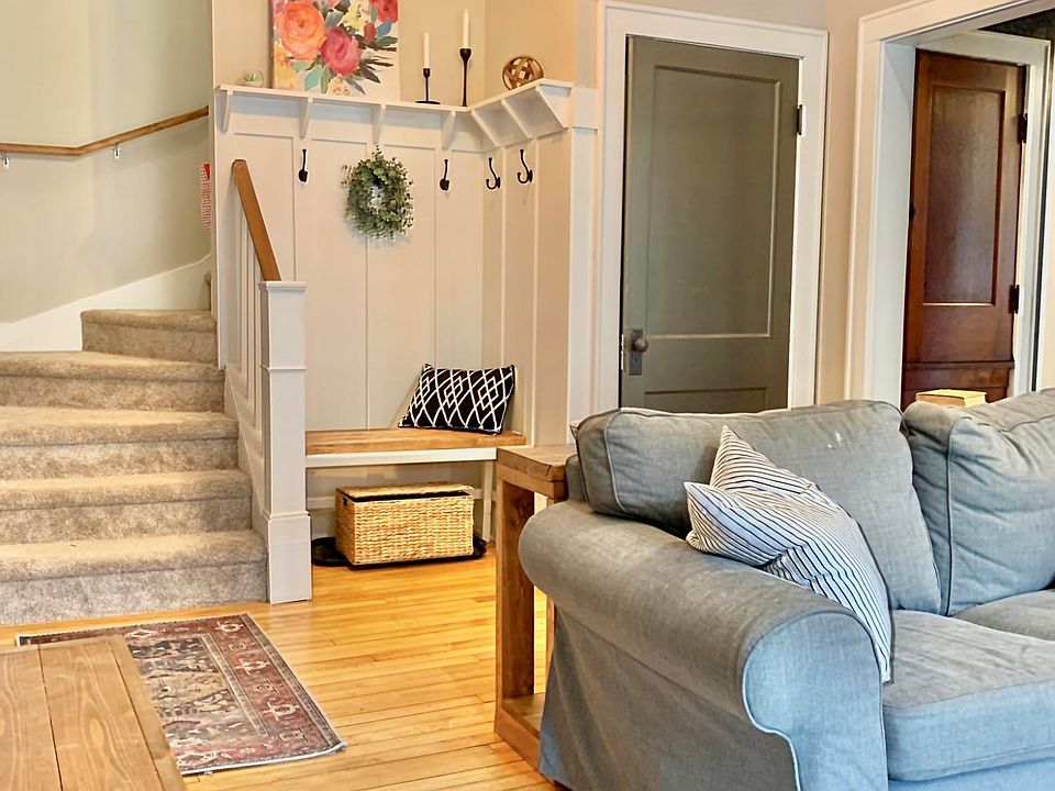 1st image of 543 Oakwood Ave
