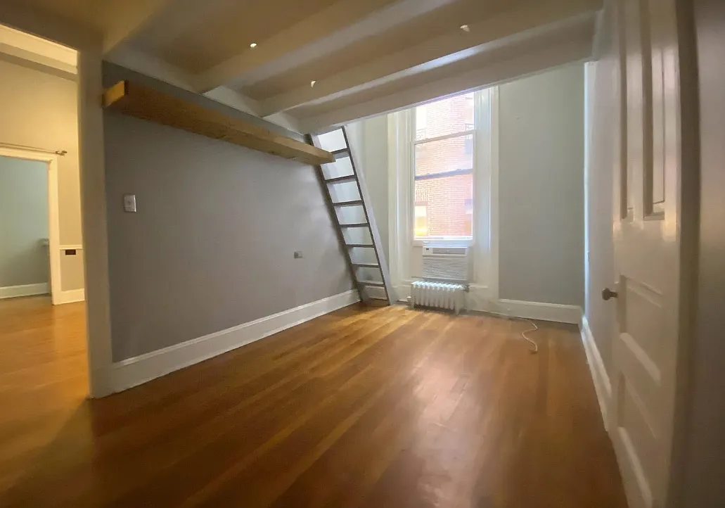 1 bed, 550 sqft, $1,050 — Photo 3