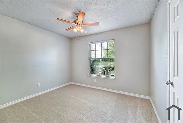 414 Lemon Dr — Photo 5