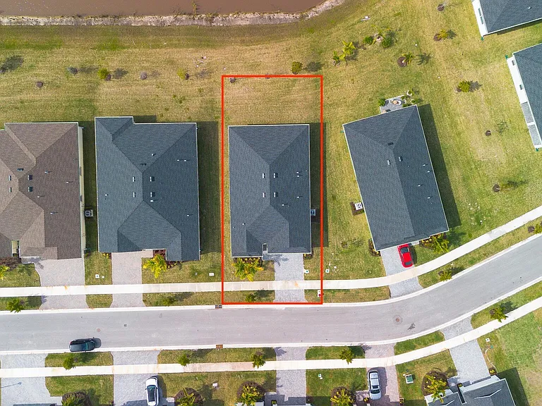 13885 SE Riversway St — Photo 31