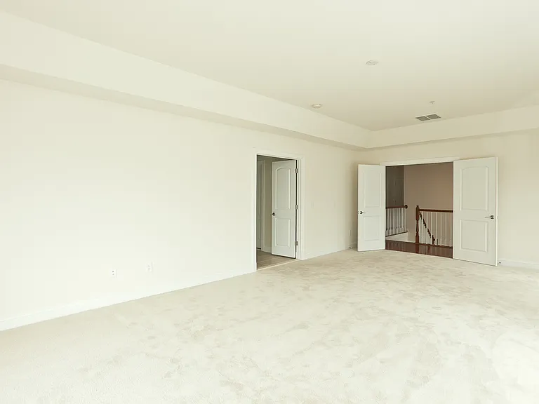 12 Chestnut Woods Dr — Photo 6