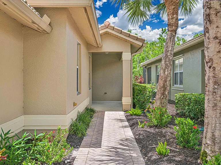 13679 Martone Ct — Photo 2