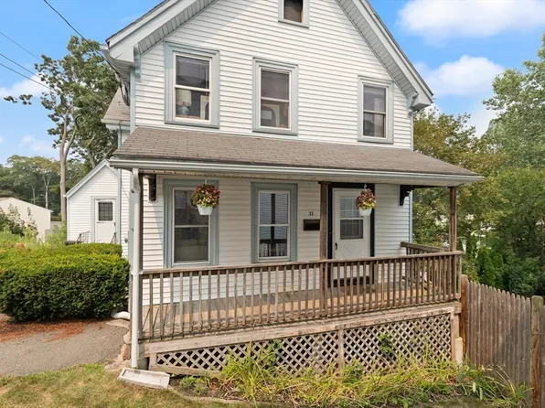 11 Granville Pl, Malden, MA 02148