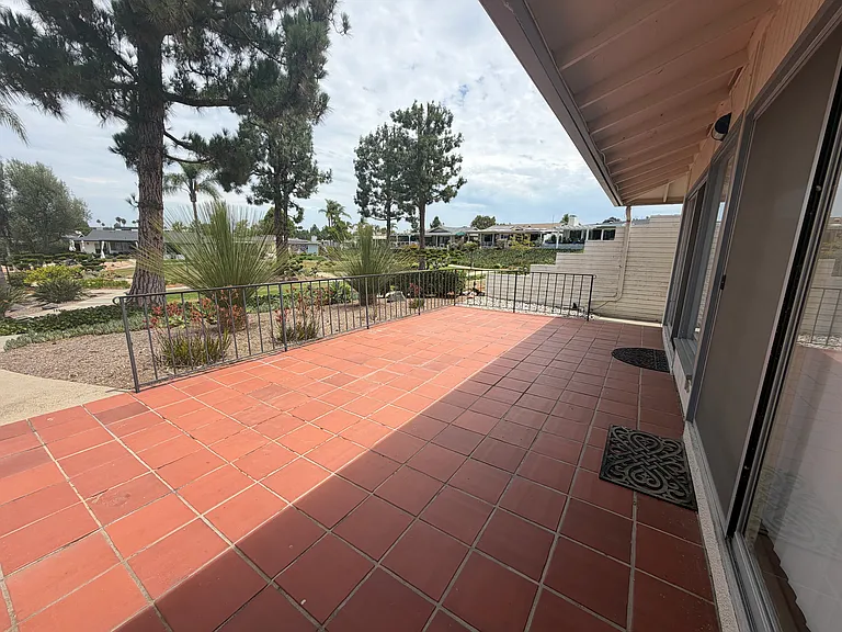 1424 La Linda Dr — Photo 16