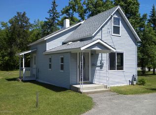 741 1st St NE, Menahga, MN 56464