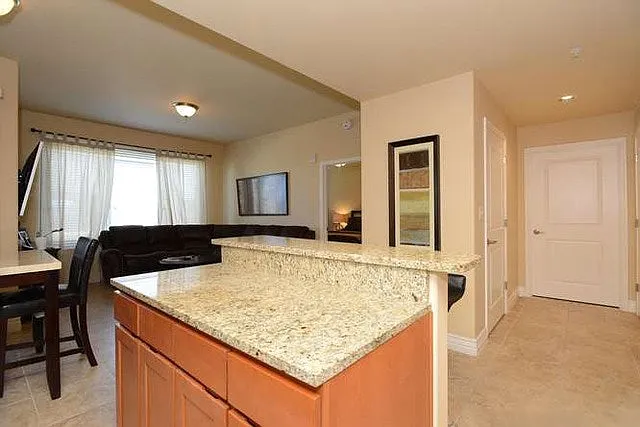 215 N Ctr #504 — Photo 11
