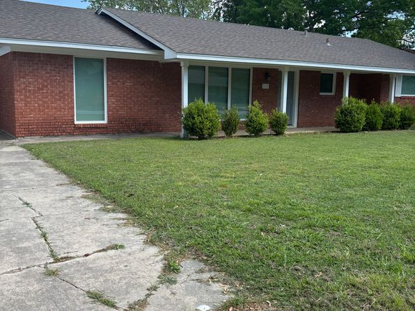 306 Line Dr