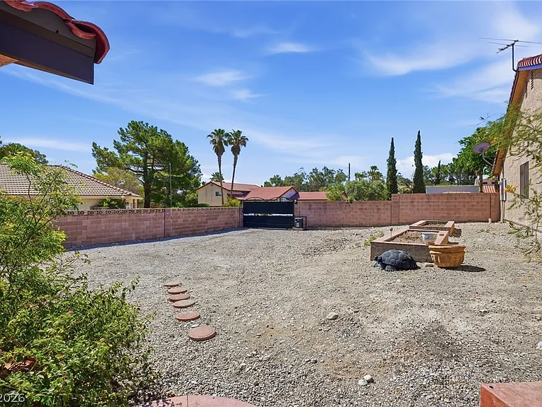 1410 S Monte Cristo Way — Photo 57