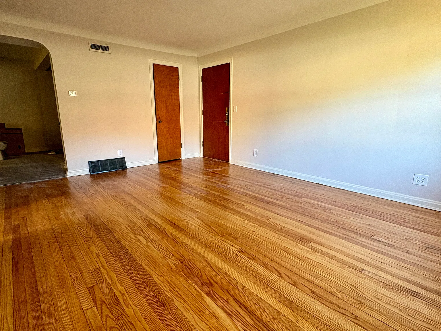 1 bed, 750 sqft, $875 — Photo 3