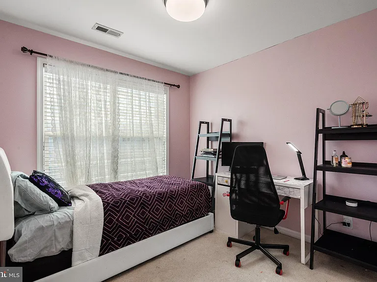 235 Baxter Dr — Photo 21