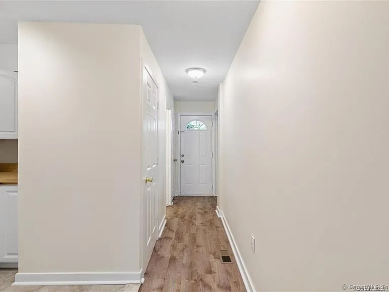 86 Howe St #A — Photo 14