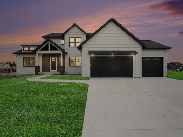 3509 Conrail Dr, Byron Center, MI 49315